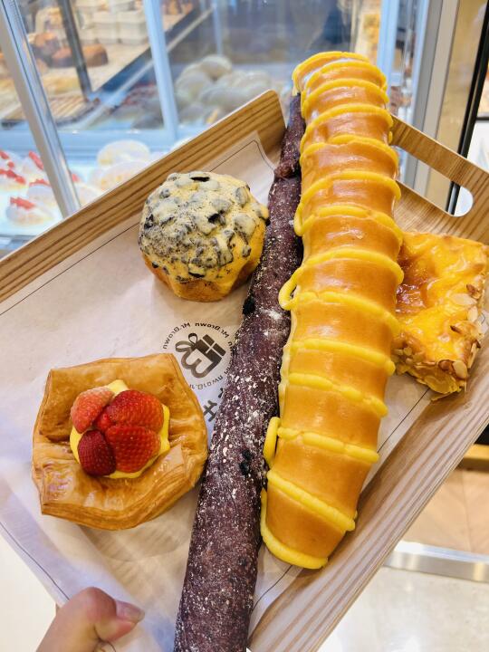 毛毛虫面包，童年回忆