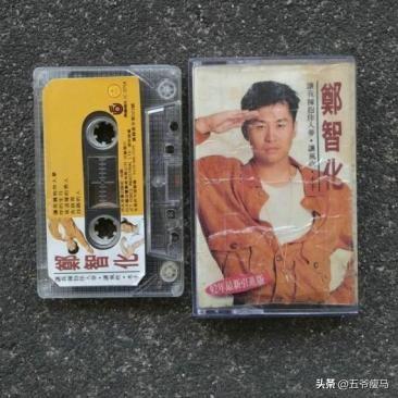 记忆里的《水手》
        近日，脑海里忽然飘来一段旋律，是那首《水手》。