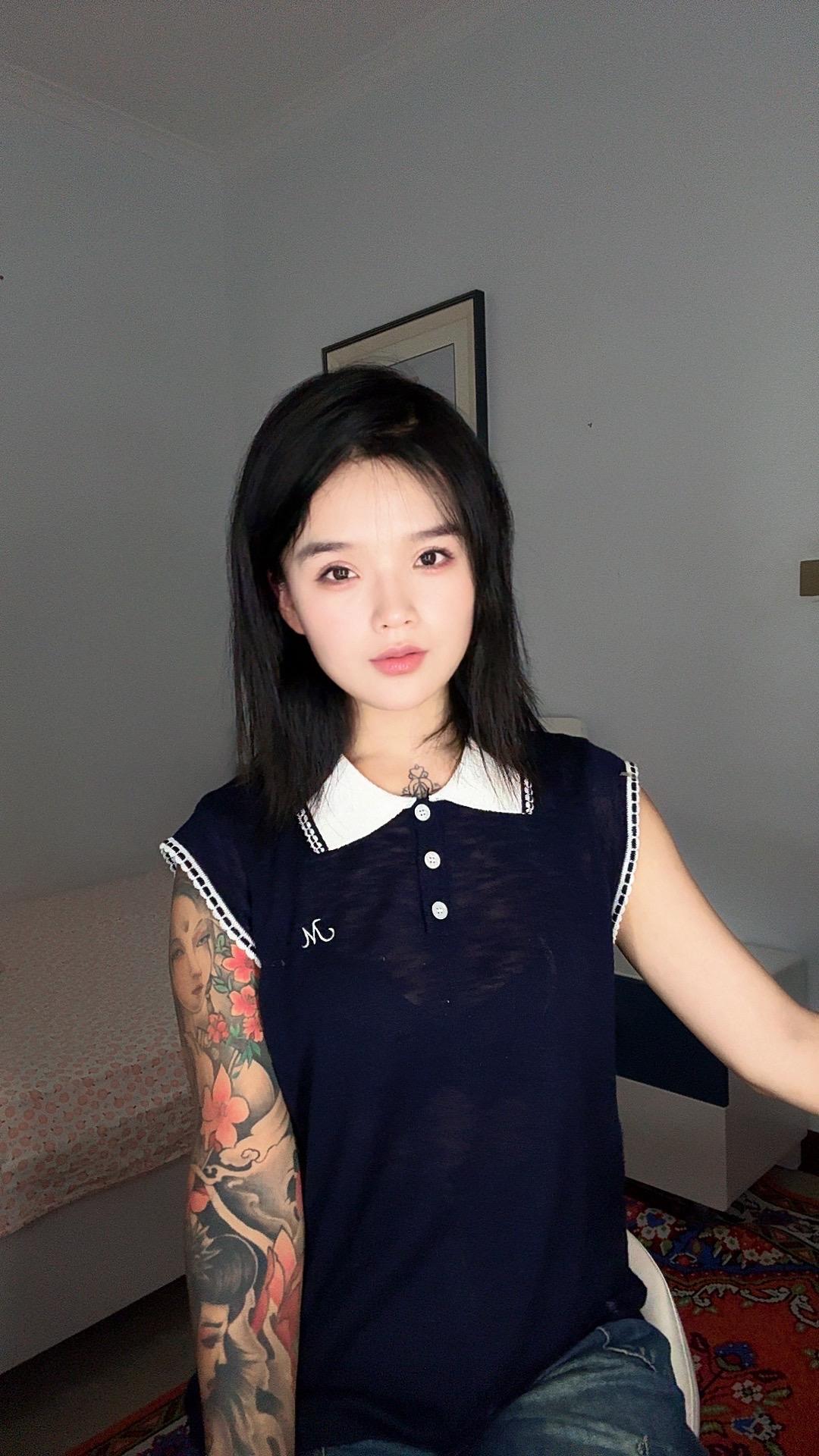 麻烦你离我远点谢谢🙏