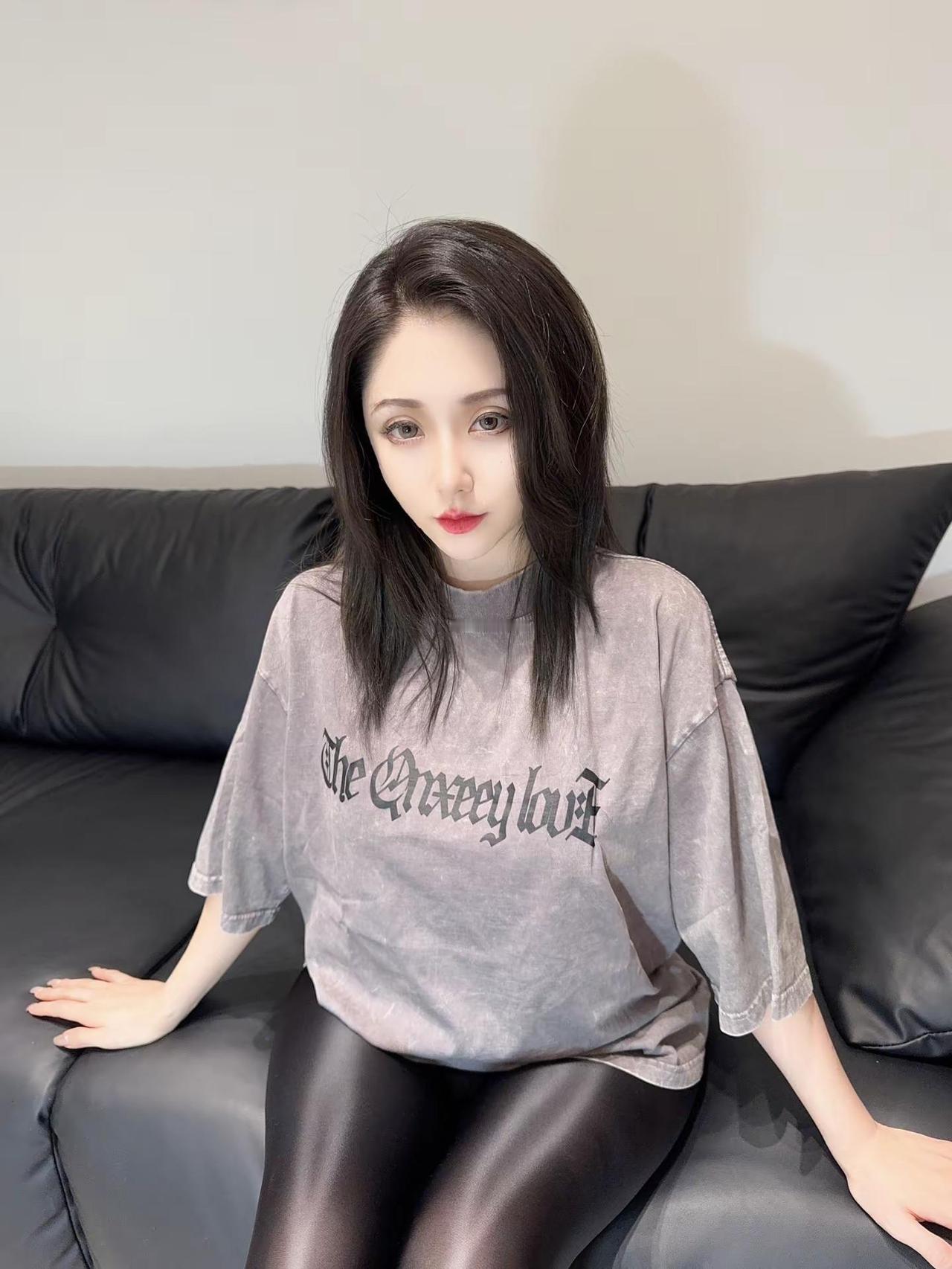 经典永不过时。感觉至上 光泽裤