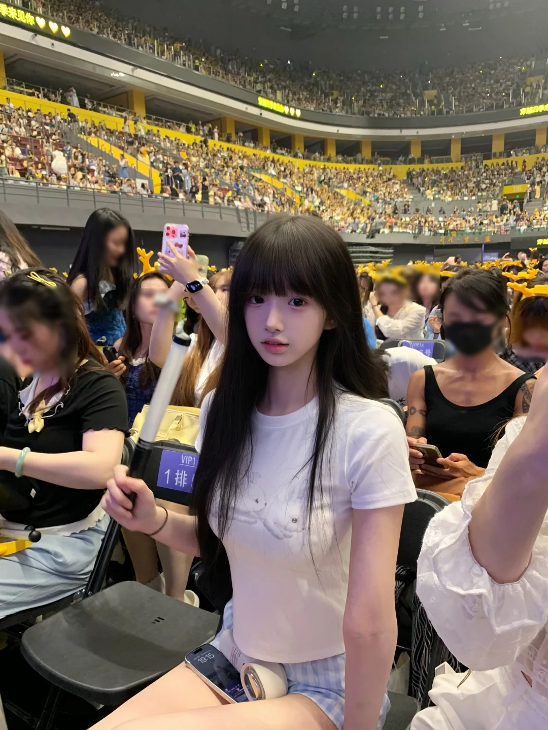 鹿晗 你的兵来了