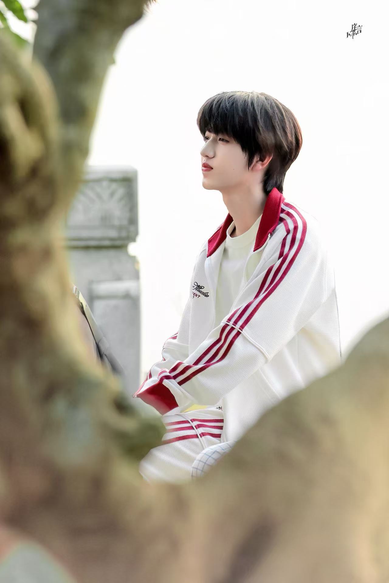 张桂源阳光少年感干净又明朗，是心动的少年模样