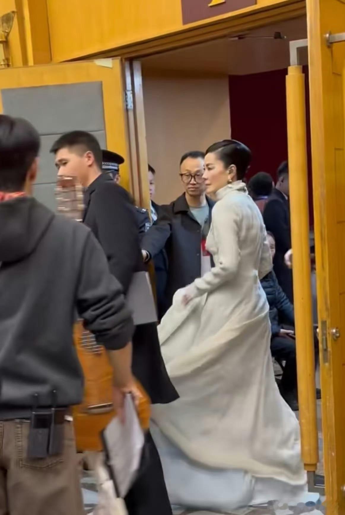 央视官宣王菲春晚新歌哇哦 期待啦