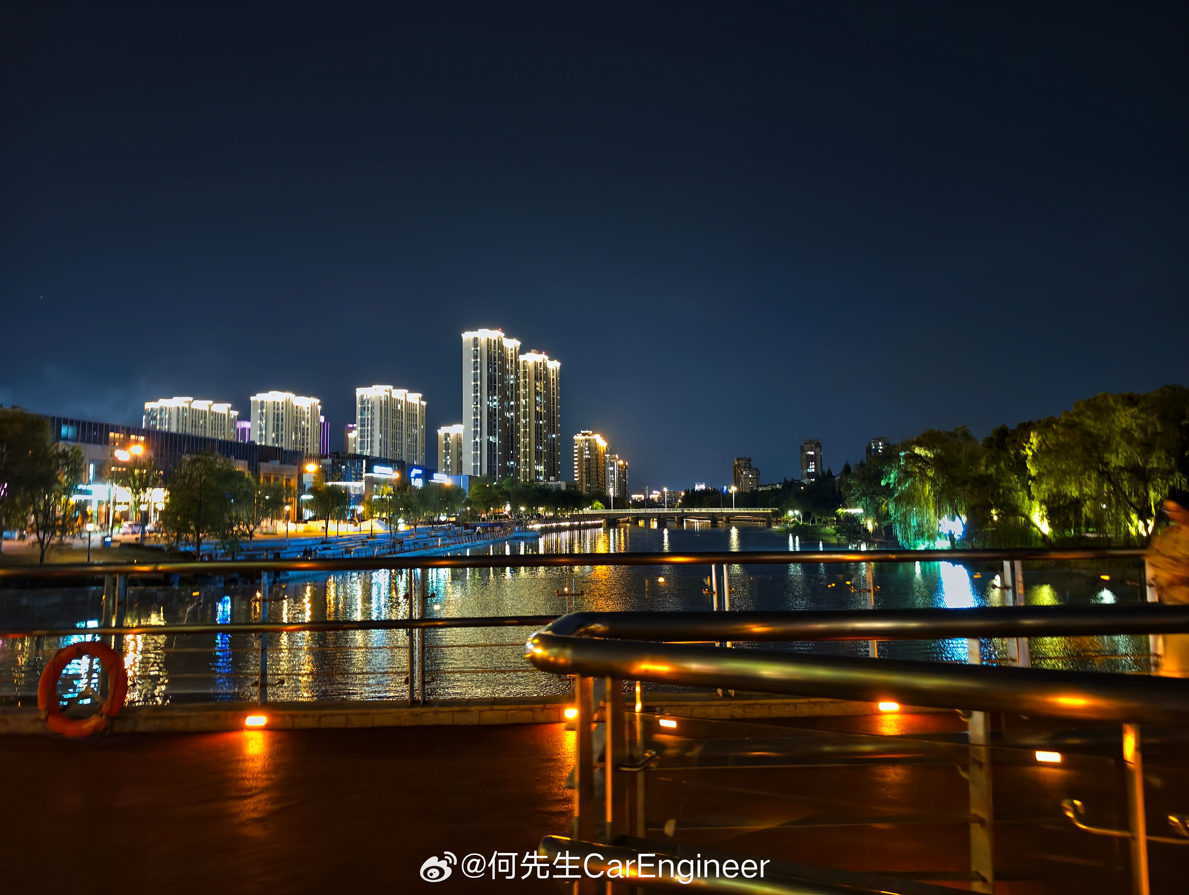 专业报考指南 高考填志愿一定要慎重。08年的时候我参加高考选的就是汽车专业。20
