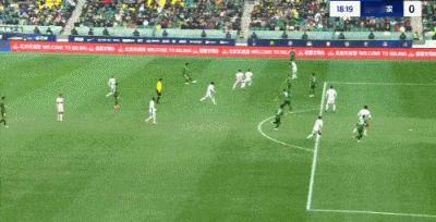 中超收官战疯狂对决！法比奥大四喜轰28球锁定金靴，国安5-1大胜送梅州降级
 