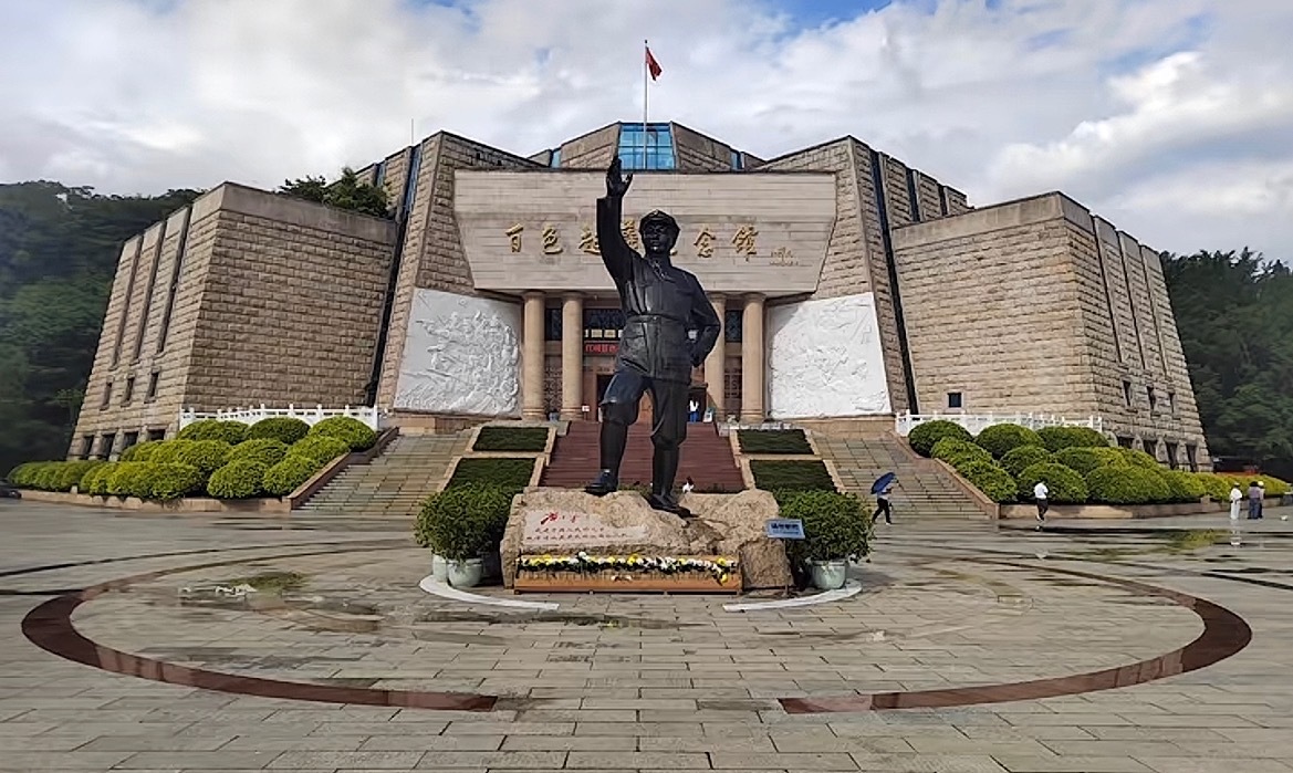 【2025百色起义纪念馆参观量全国第36名】近日，博物馆头条发布《全国百万参观量