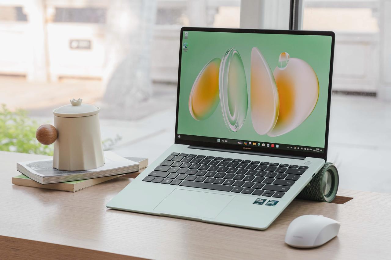在5月15日举行的华为夏季全场景新品发布会上，华为推出了新款的MateBook 
