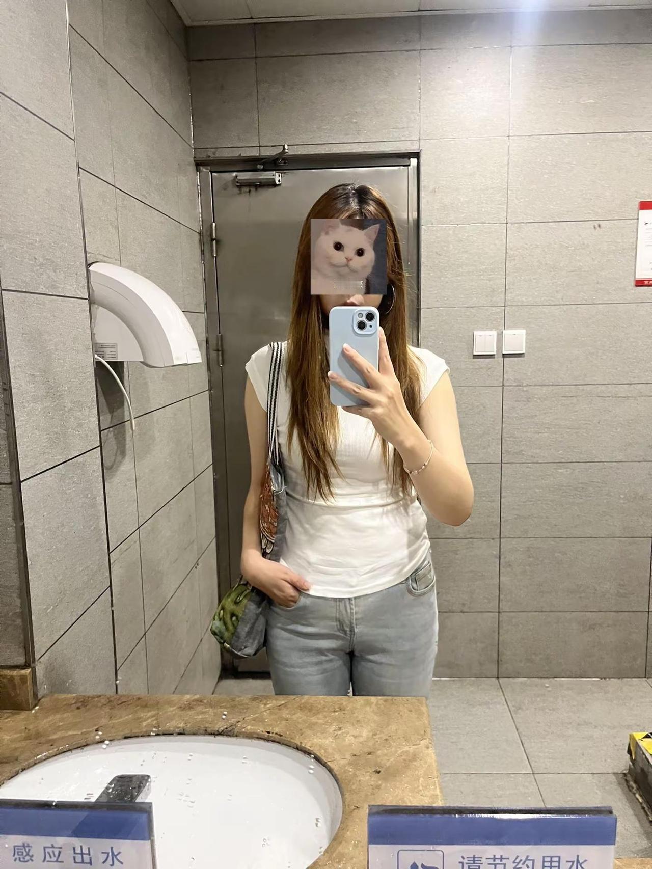 没有一个人能笑着走出理发店😭