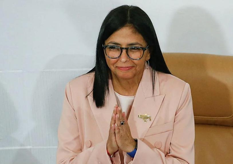 特朗普估计气的脸都青了
本以为把马杜罗抓走，委内瑞拉这下要彻底跪了。但他万万没想