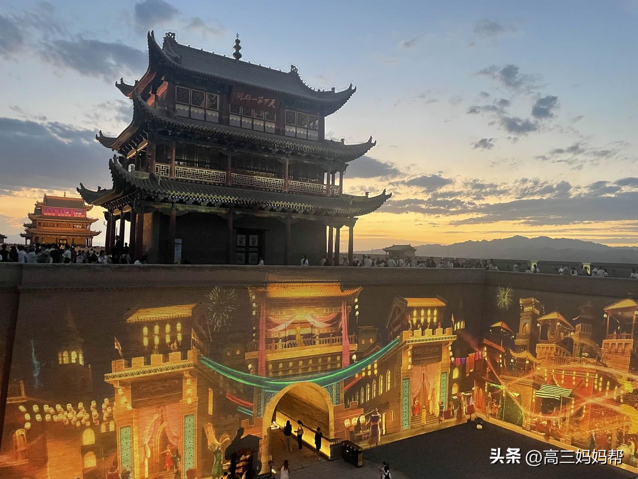 发一张图片证明你去过嘉峪关嘉峪关的雄风依旧在，但是建议嘉峪关的NPC的互动要多多