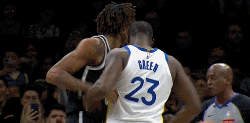 开局就吃T！追梦你到底想干啥？
在今天NBA常规赛勇士对阵篮网的第一节比赛中，追