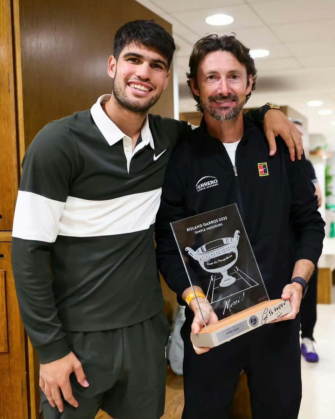 虽然意外，但是情理之中！阿尔卡拉斯突然和主教练费雷罗分道扬镳，那么阿尔卡拉斯下一