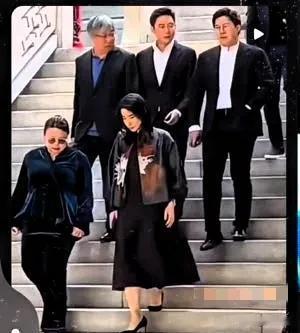 2024年12月2日，霍英东纪念馆在广州南沙开馆，霍家全家出席，场面热闹，气场强