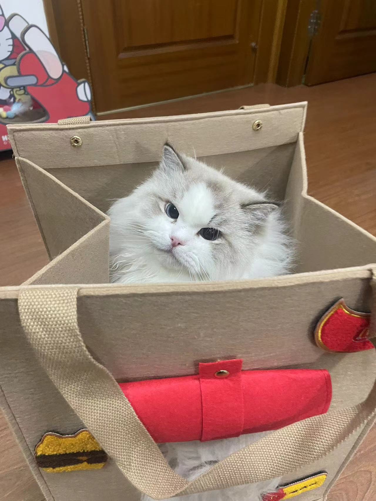 果然是个屁股卡住包（家长） ​​​