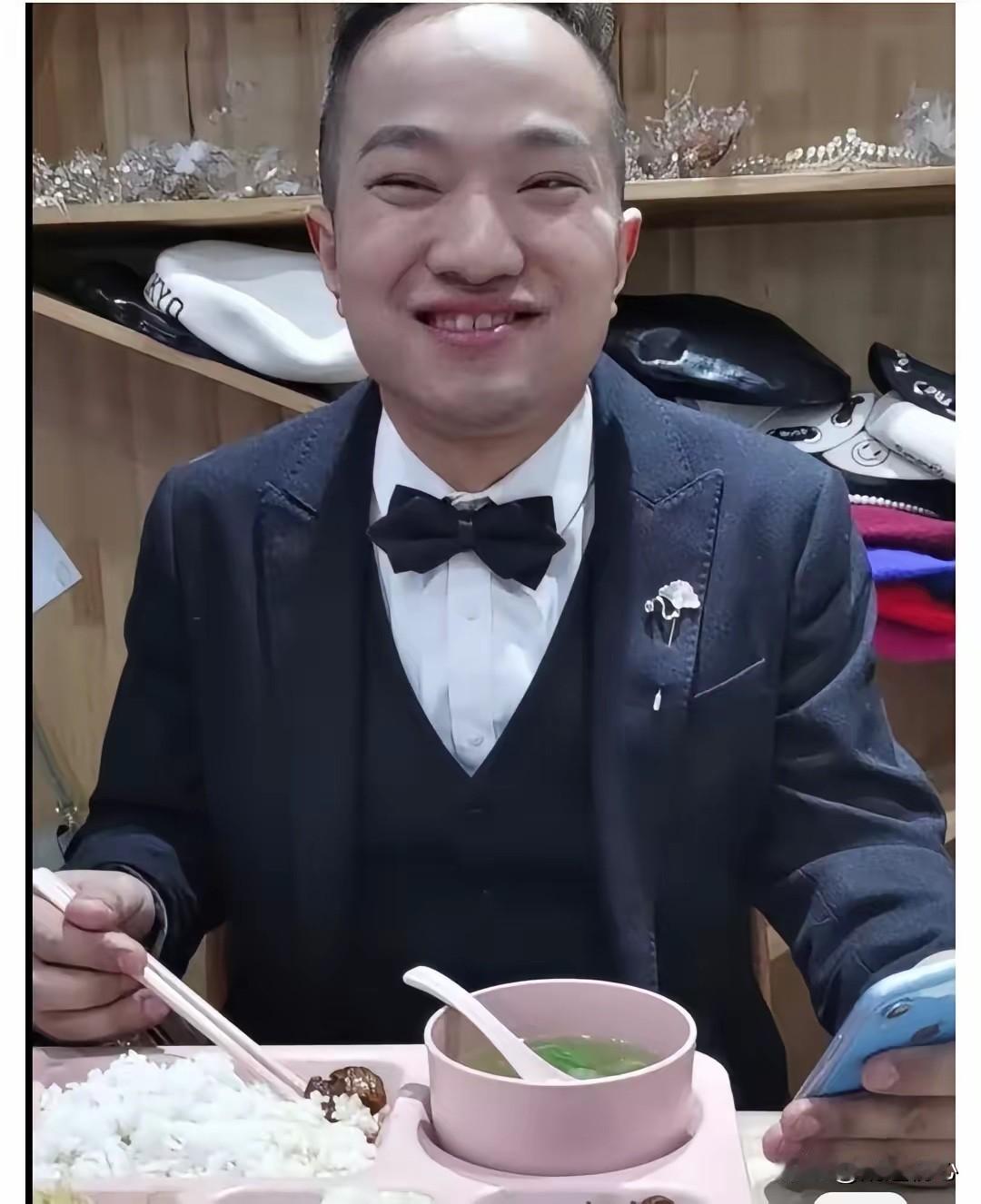 孙割：我必须要打官司
粉丝：你也不缺那点钱好聚好散吧
孙割：我咽不下这口气啊
粉