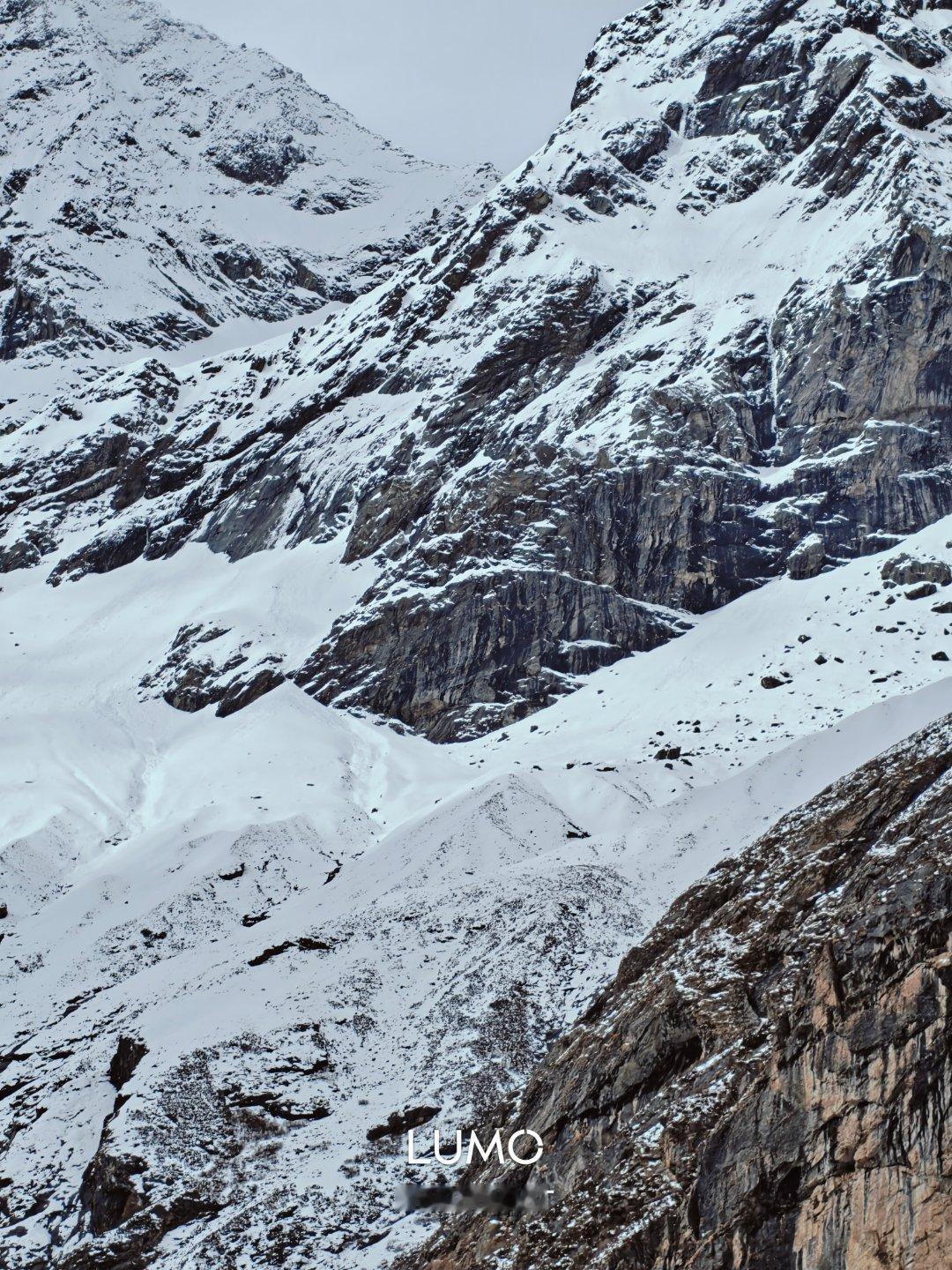 一加15T 用上了长焦之后，影像能力还是有点意思的。你们看看哥在哪？ 