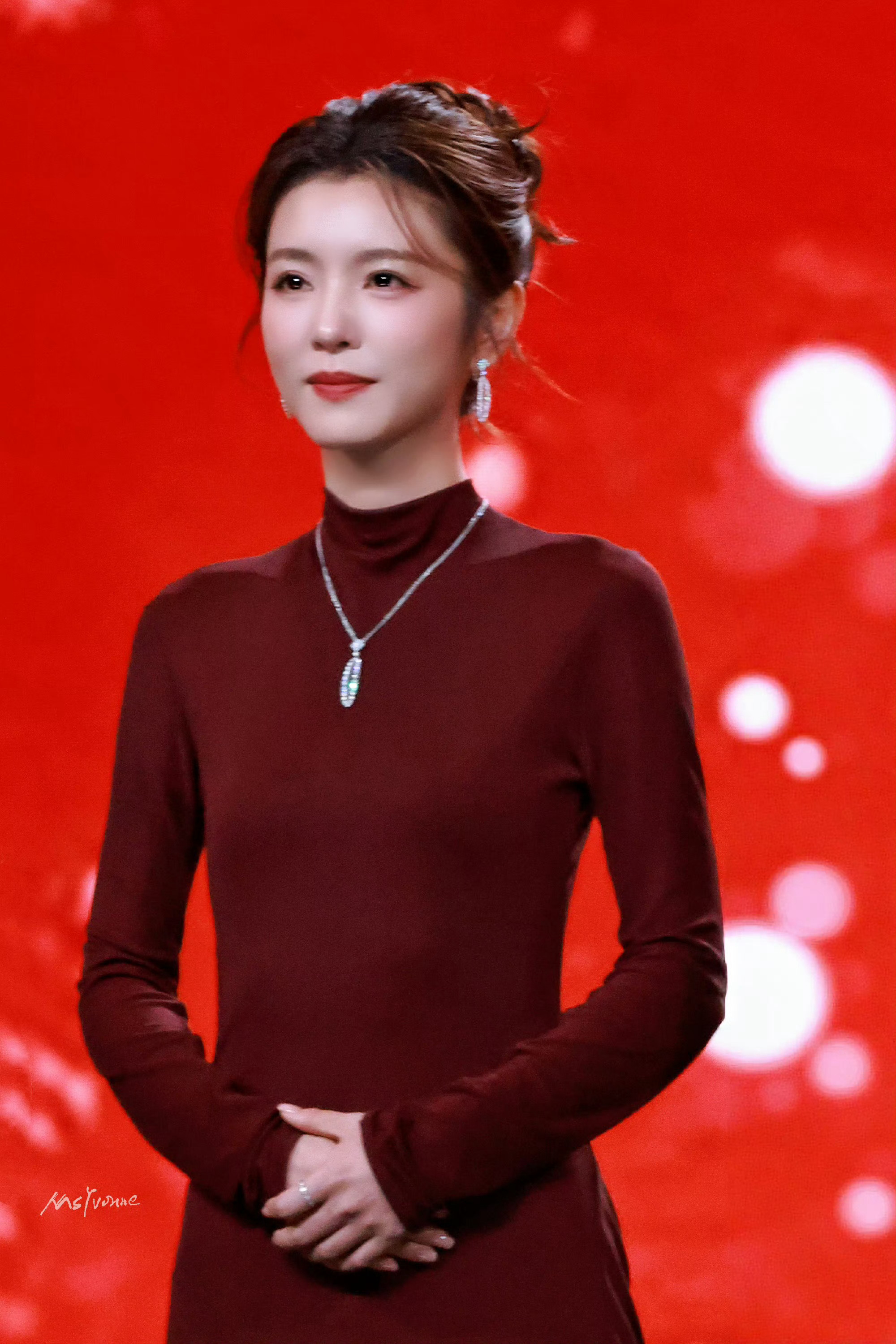 李云霄好乖微博之夜的李云霄就这样乖巧美萌