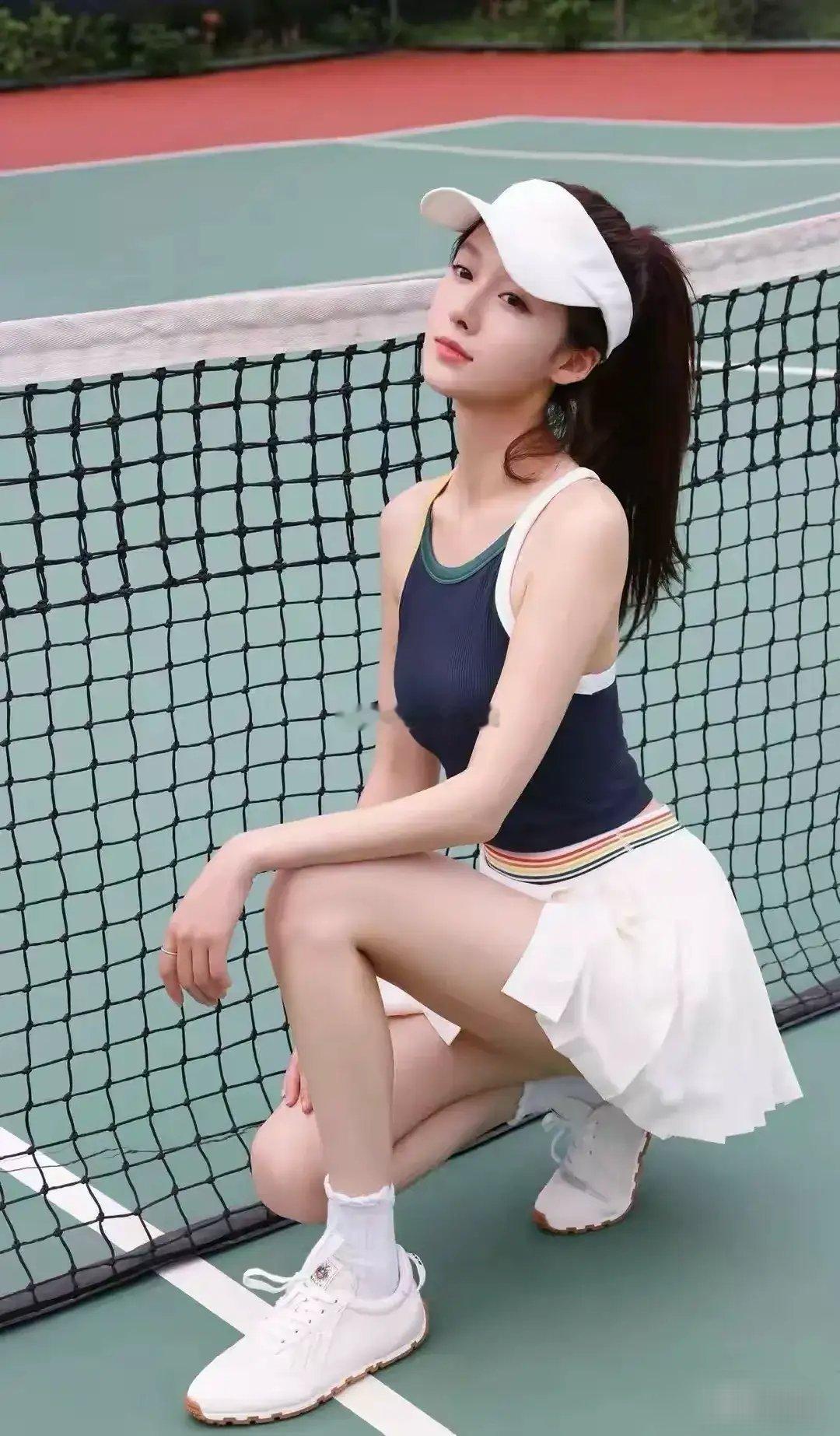 王子‬璇‬娇小身材太有料了，颜值身材太美了，这到底怎么做到的 ​​​