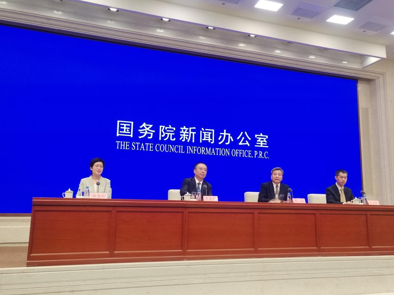 Q：对吸引利用外资作用？A：商务部市场体系建设司司长周强：优质存量外资留下来，高