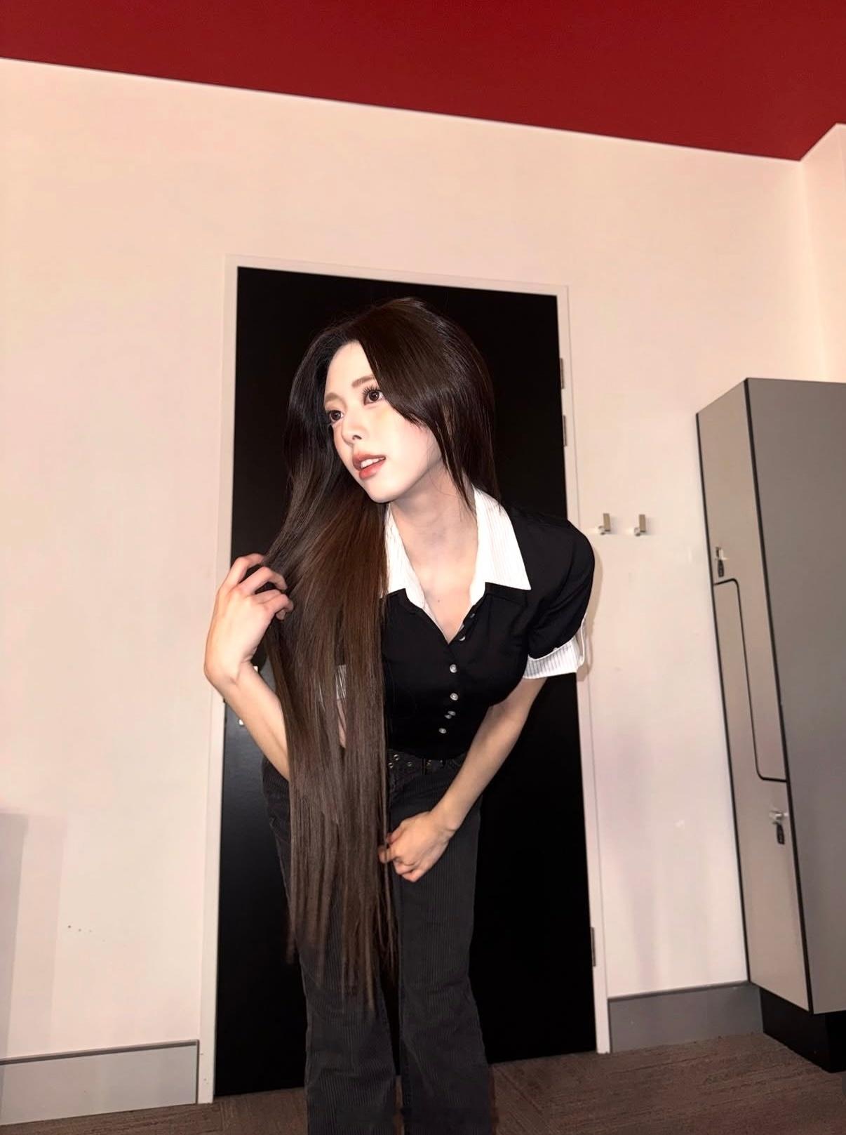 申有娜 申有娜 yuna看看身材👀 