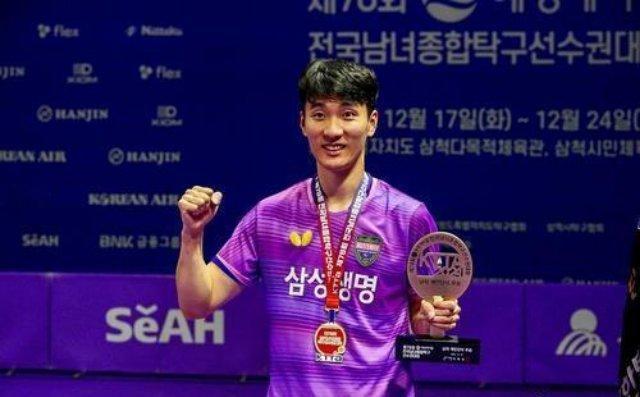 李尚洙退出韩国乒乓球队 李尚洙官宣退出韩国乒乓球队。“我不想继续国家队生涯了。我