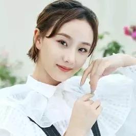 甜美白衬衫，少女心爆棚，快来打卡！