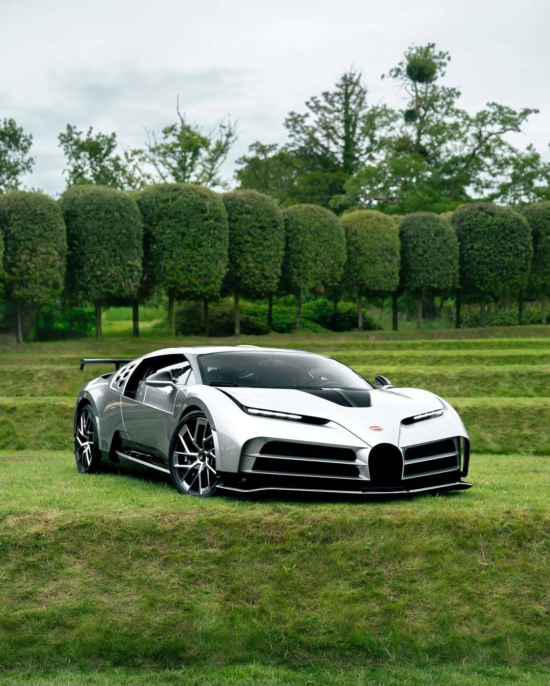 Bugatti Centodieci ​​​