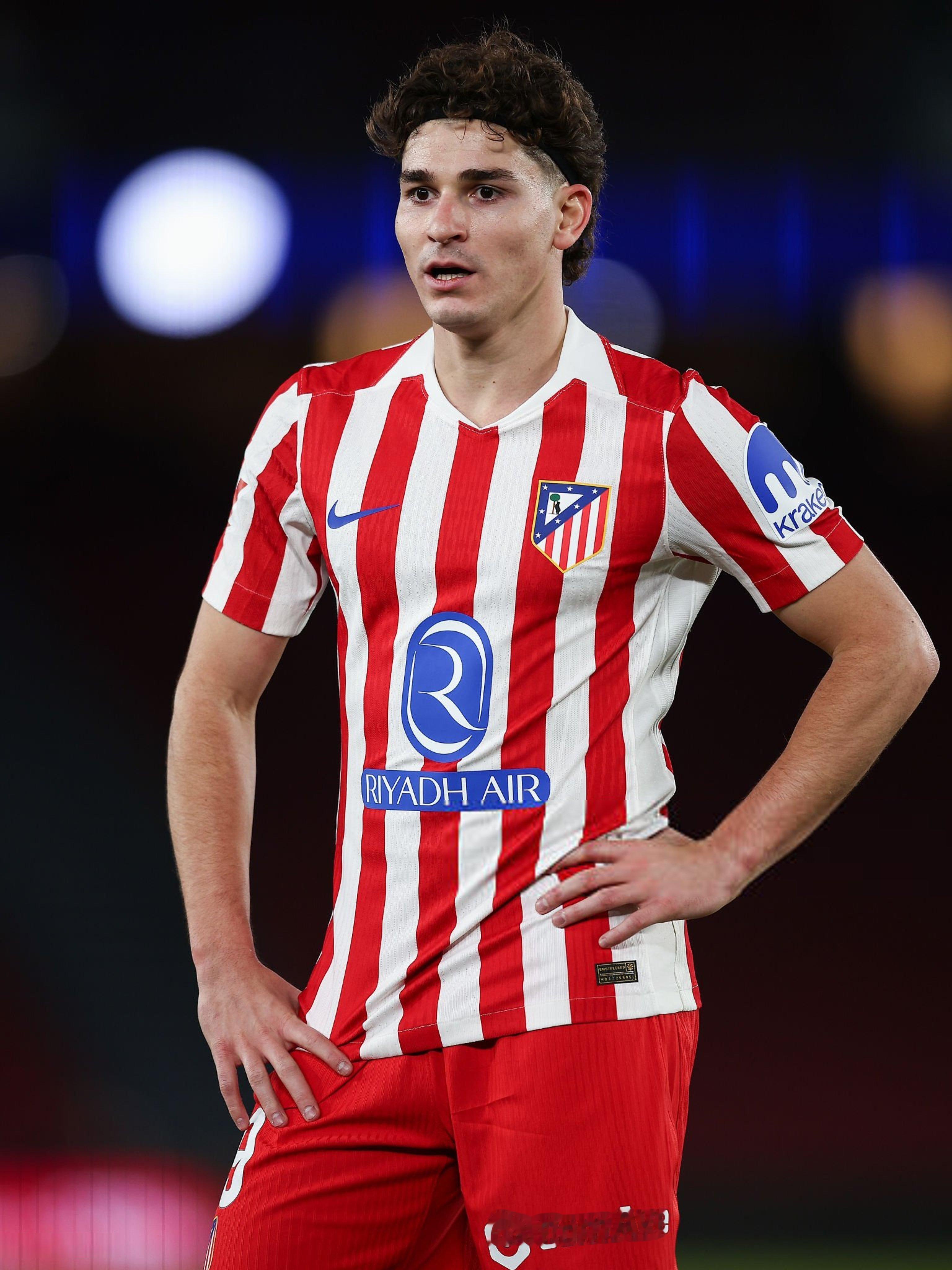 每体：尽管拉波尔塔两周前在与记者的会面中否认了这一点，但巴塞罗那仍然对朱利安·阿