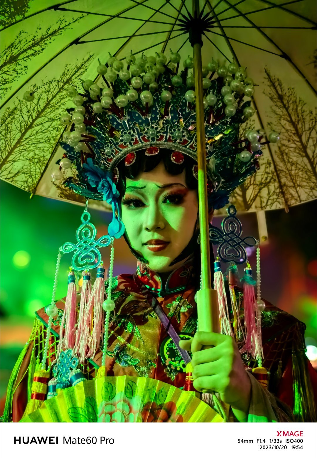 “女鬼”怎么可能吓人，其实还有点可爱呢[微笑]  ​​​