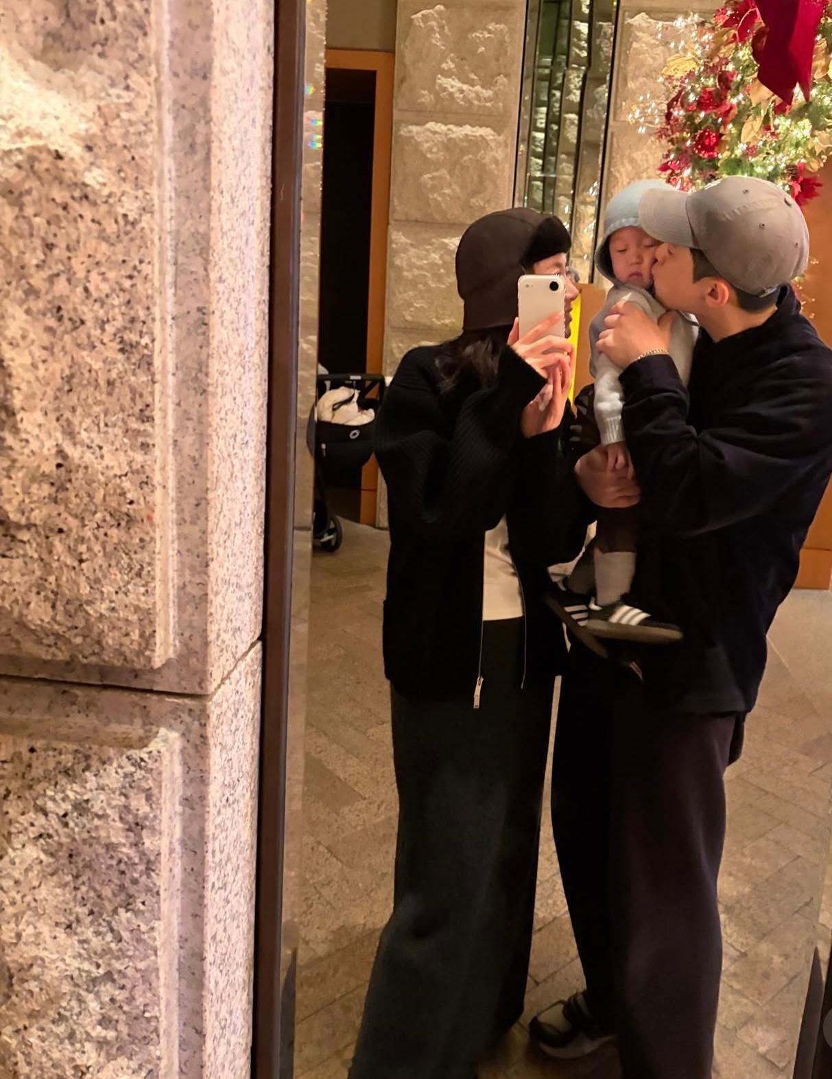 穿搭分享 连续更新第2687天韩国时尚女生日常搭配2026第一天韩系穿搭超能新星