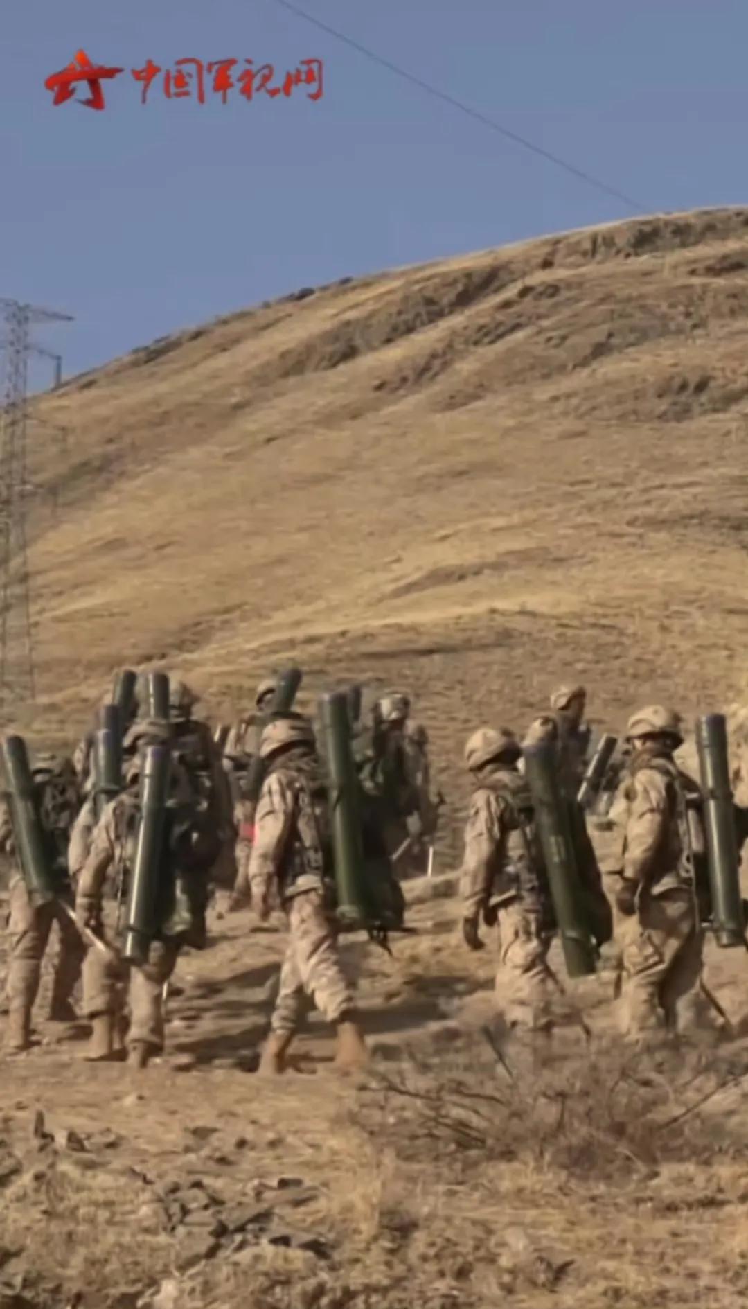 以前我军一直被火力不足所困扰，不过好在现如今我军已经完全能够给敌人带去足够的火力