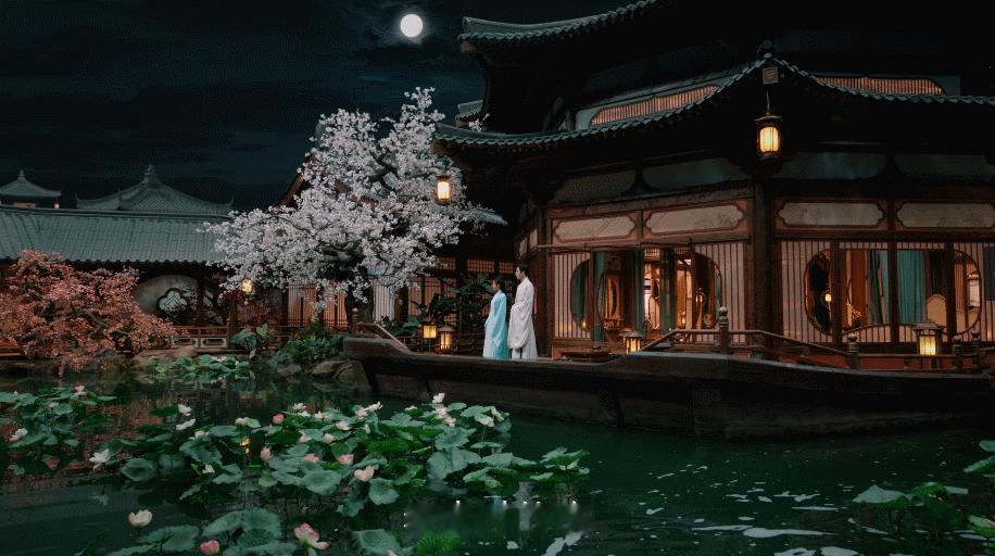 #赵今麦新剧主动吻张凌赫#《度华年》人物特辑糖点很多啊！俩人互相彩虹屁夸夸！最后