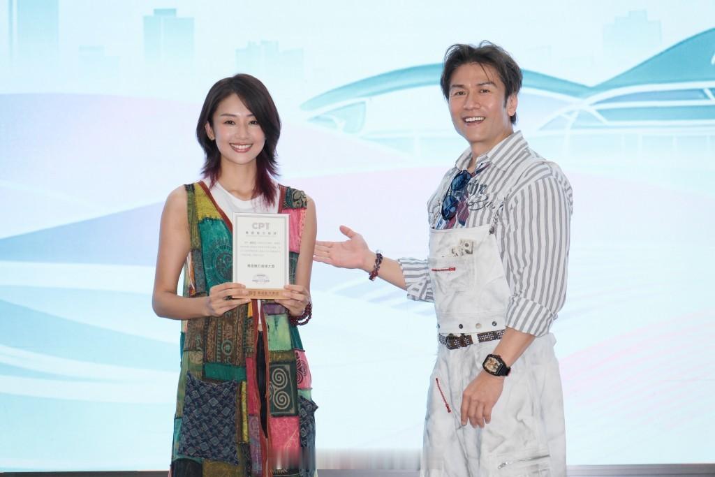 星岛：唐文龙出任粤语能力测试全球大使，称公众人物必须以身作则：咬字不标准会误导大
