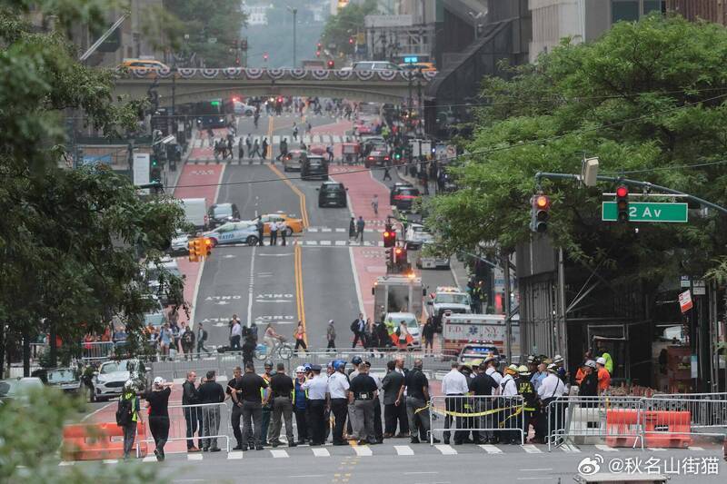 曼哈顿闹市高楼梁柱变形、多层出现塌陷 当局紧急封街疏散居民商户海外新鲜事 美国纽