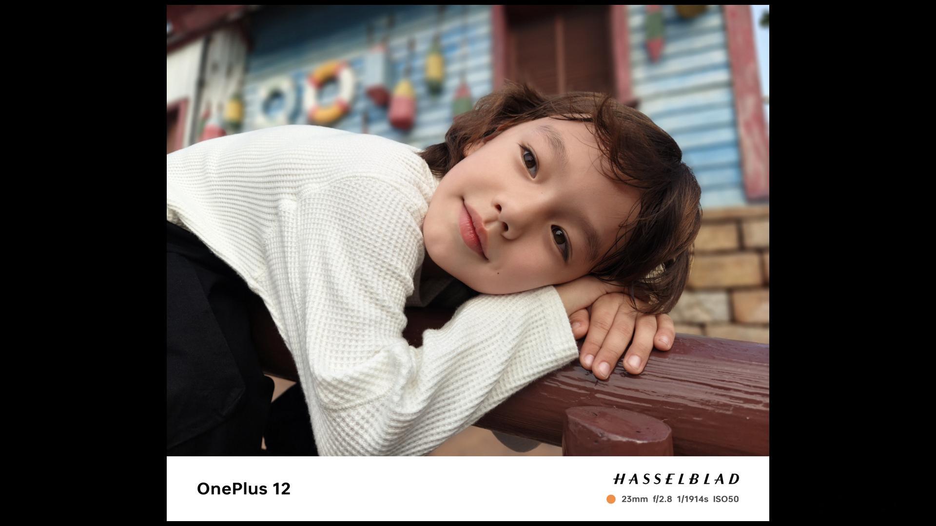 #如何看待手机圈长焦之战# 前几年手机圈掀起了潜望长焦的PK，没有潜望式镜头不好