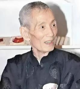 2003年香港非典型肺炎疫情最严峻的阶段，一架私人医疗包机把一位病重的长者从四川