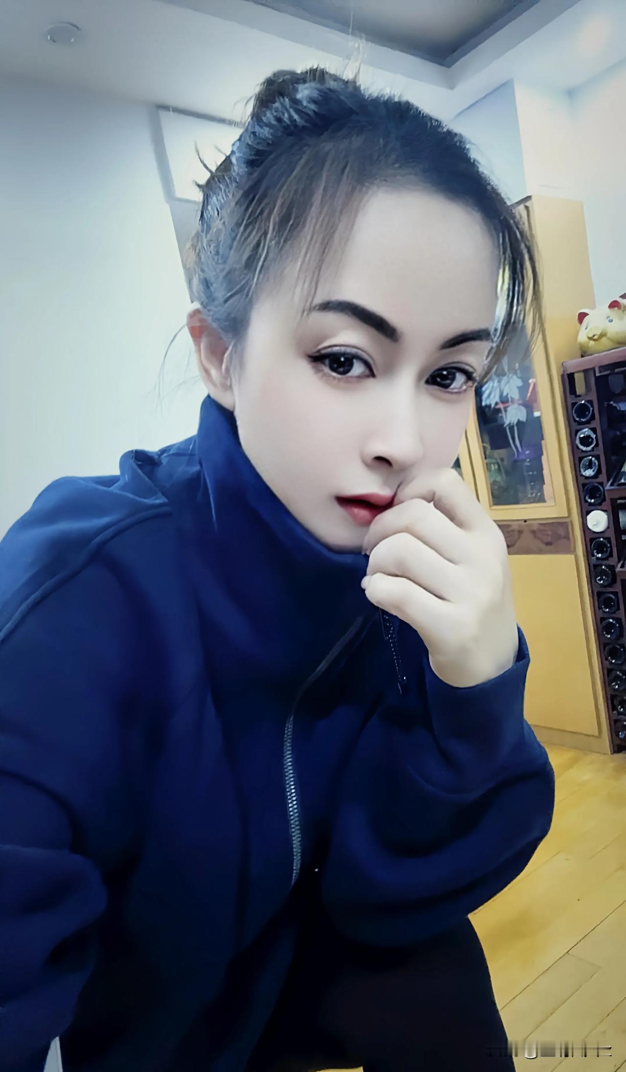 在活出自己的人看来，你身上的活力是亮眼的。在活不出自己的人看来，你身上的活力是刺