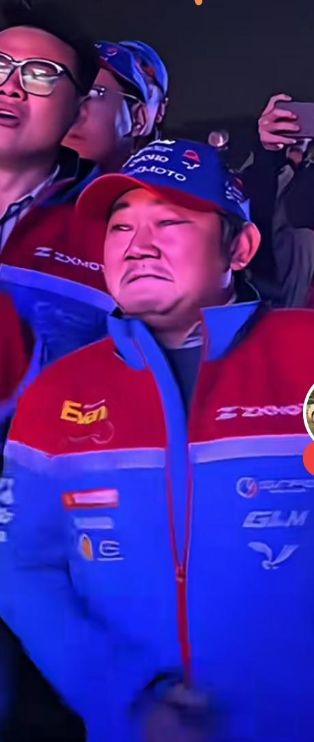 看一看张雪机车创始人张雪，个人履历绝对会让人大吃一惊！
 
2026年3月，世界