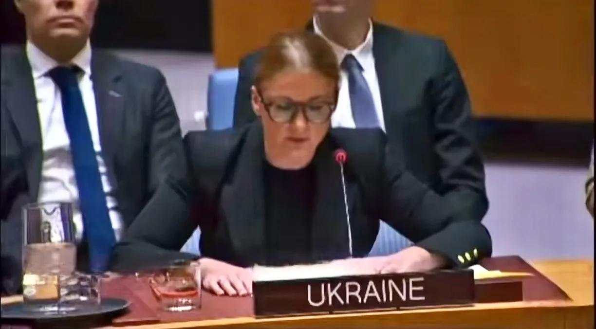 乌克兰，谁是你真正的敌人？    
        美俄推出一个“28点和平计划