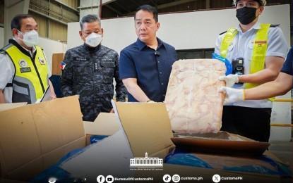 菲律宾为了反击在仁爱礁“吃的亏”，然后也想在国内树立强硬形象，竟然动起了歪脑筋演