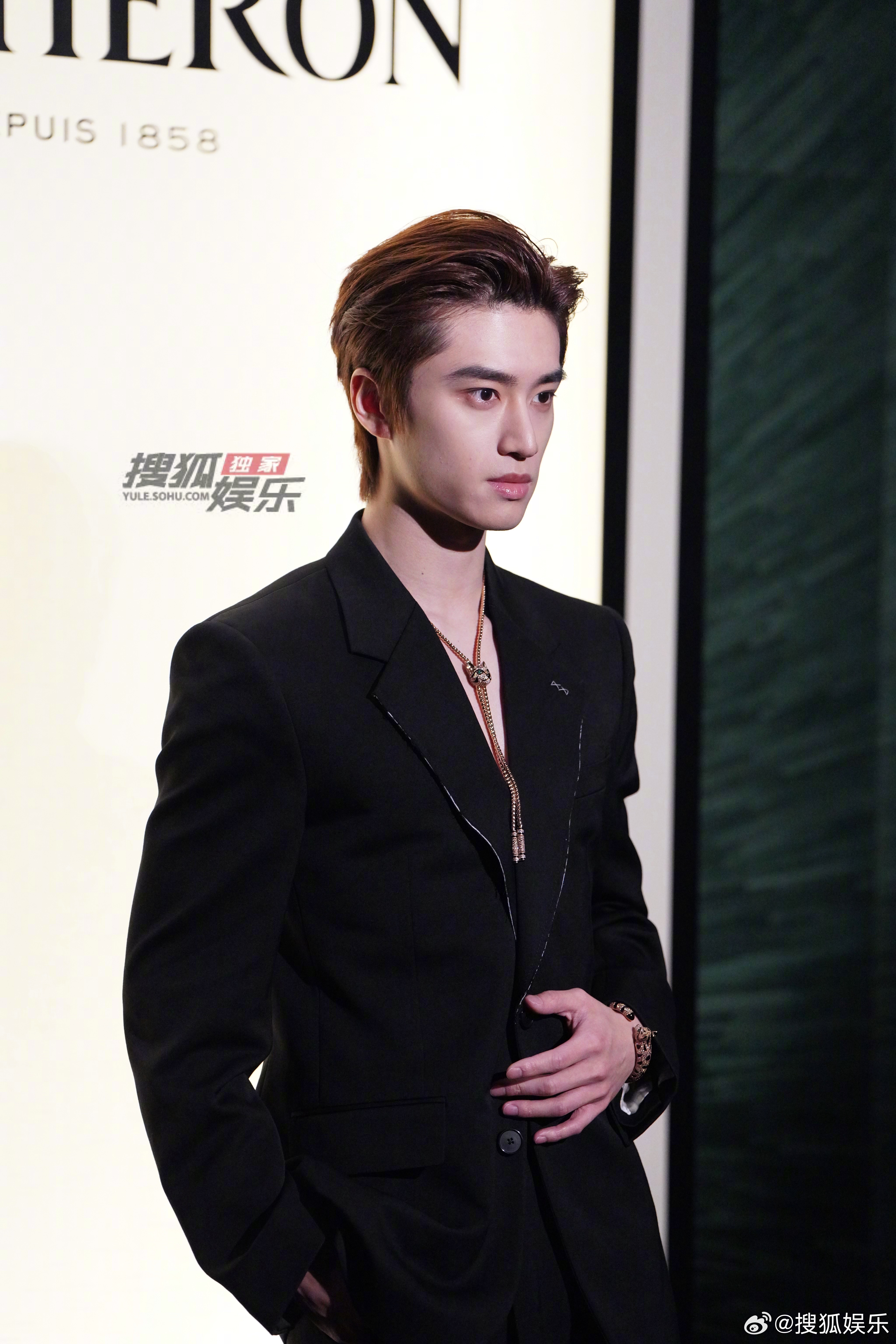 今日份生图送上，完全贵公子即视感！