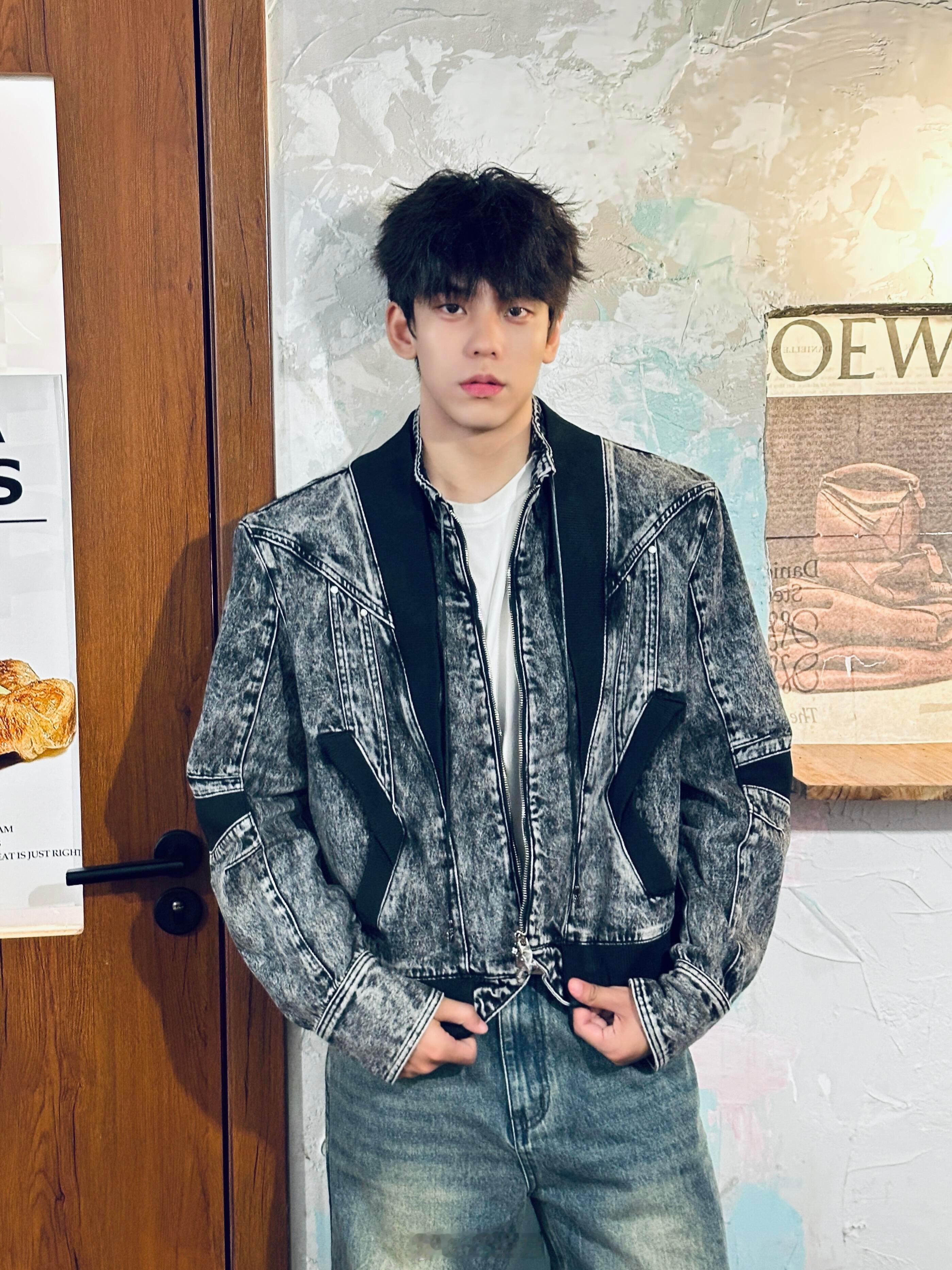 牛仔夹克。传送门丨JacksonL ​​​