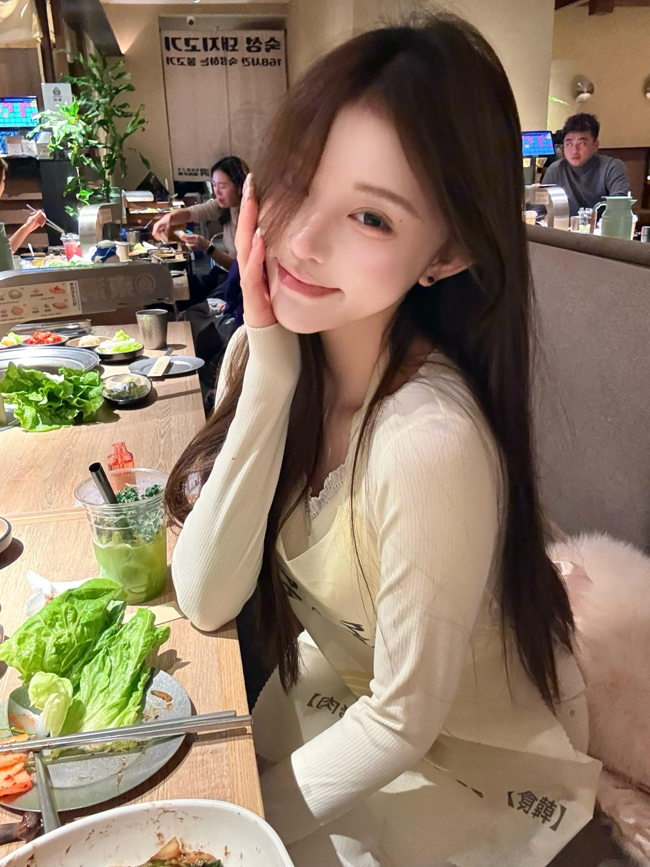 命运多舛  她点头说好.