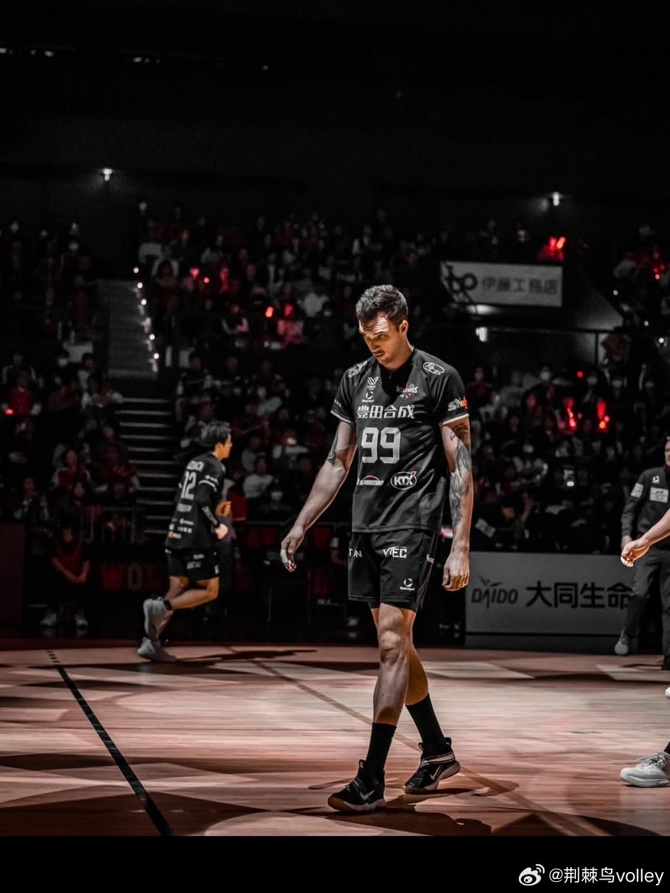 【名将胡贝尔谈身体健康问题】荆棘鸟volley波兰男排著名二传雅努什因为健康问题