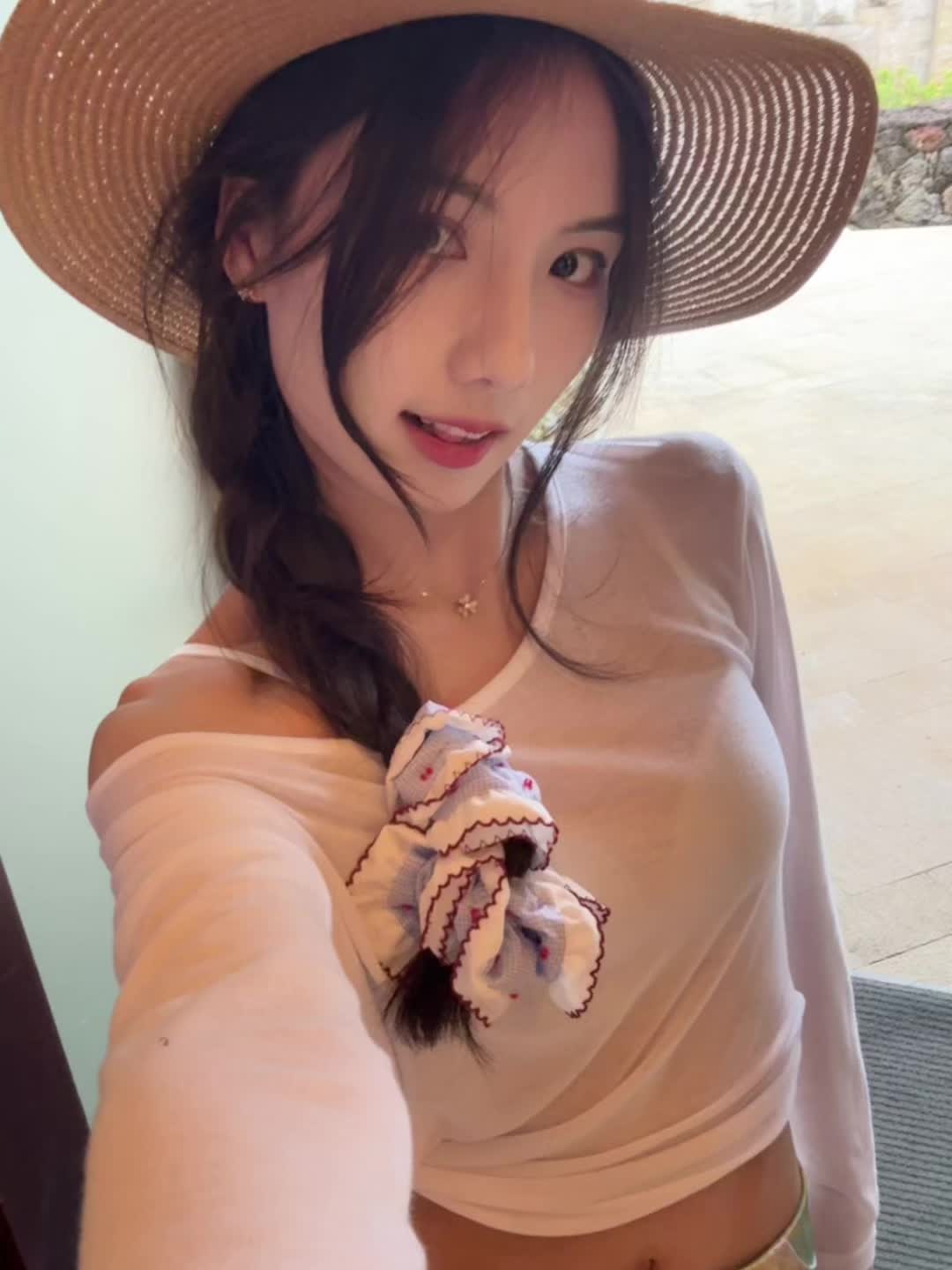 👒