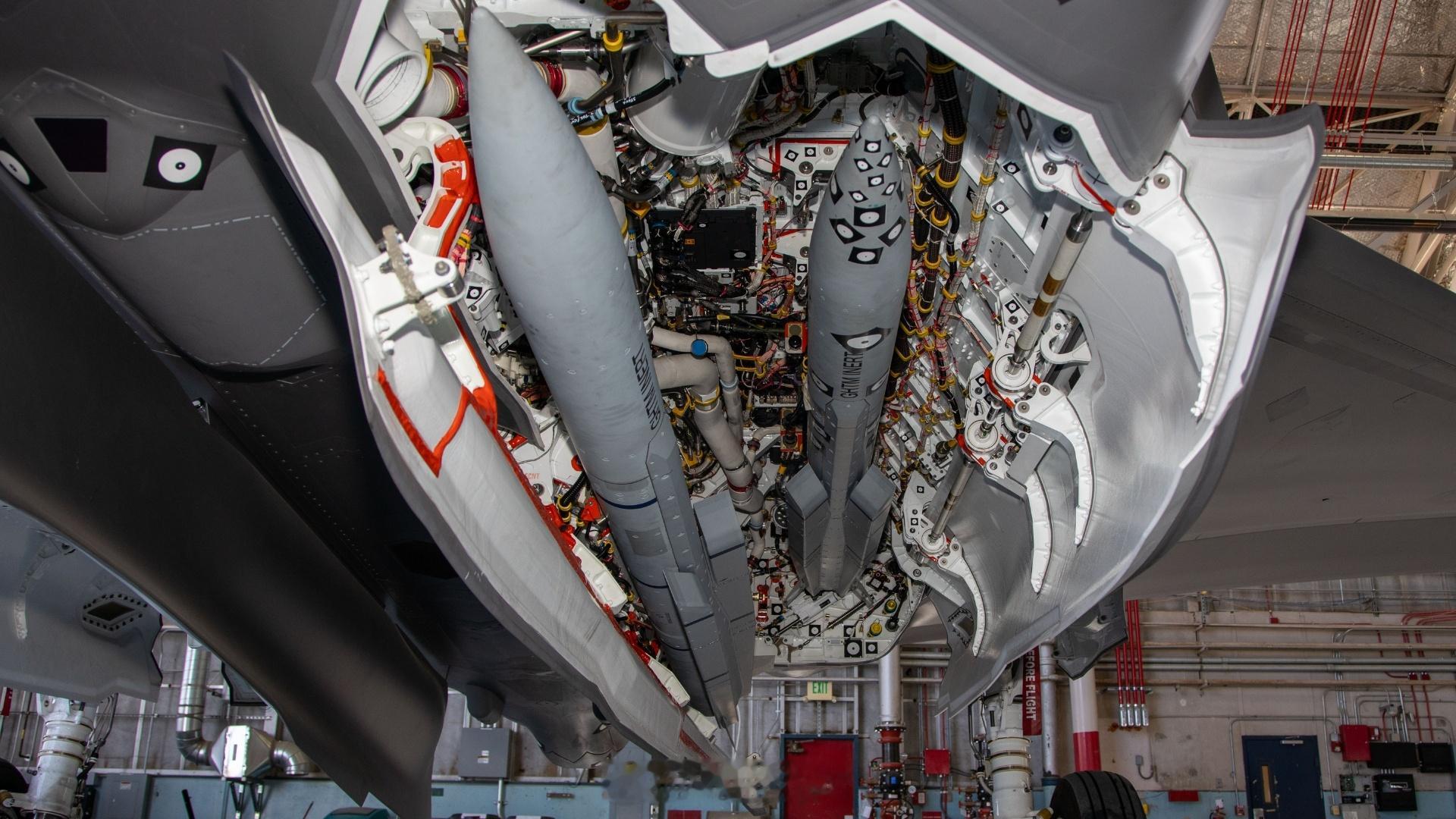 烽火问鼎计划每天认识一件兵器   地面测试取得成功：“流星” 导弹与 F-35A