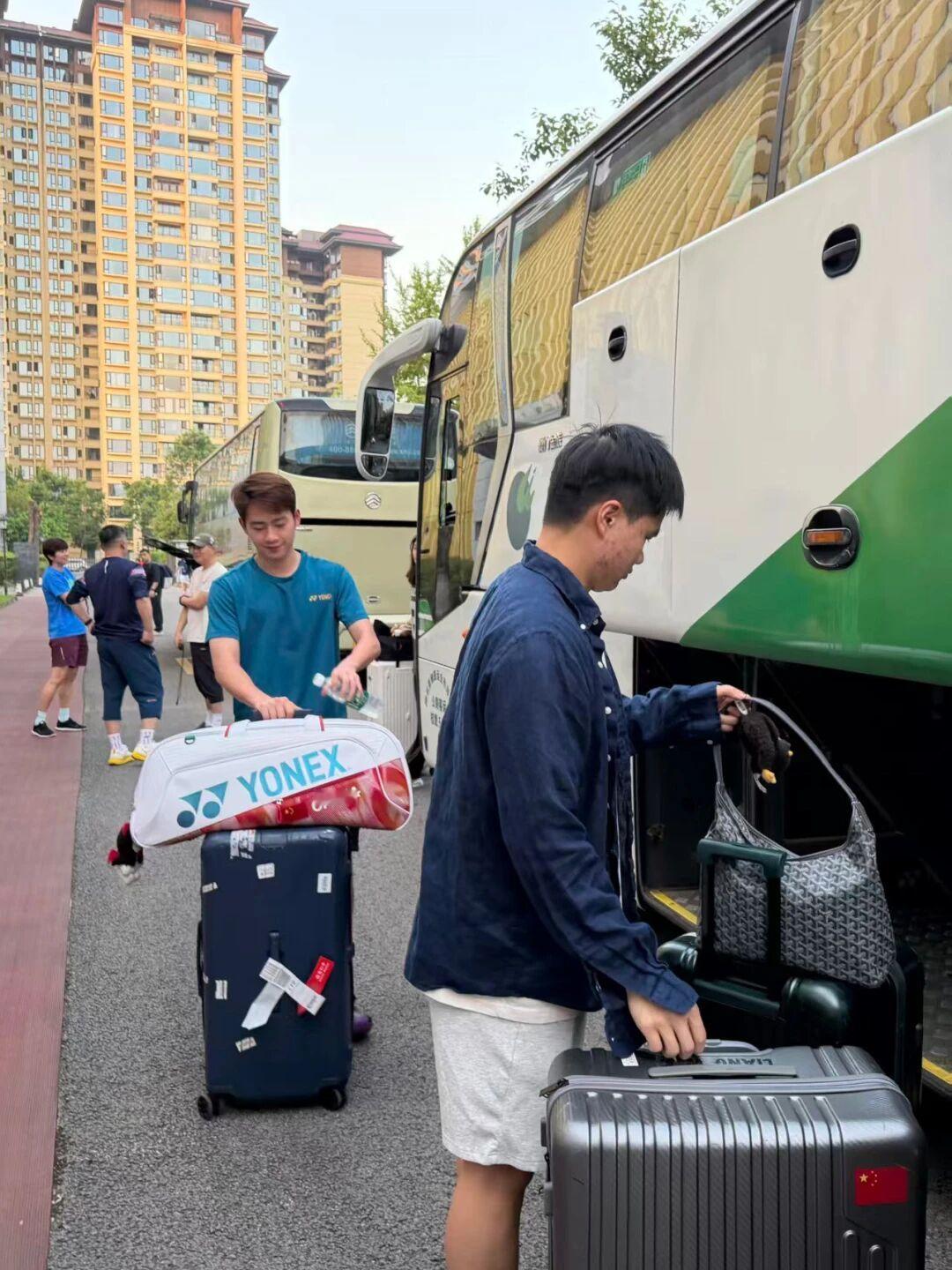 2026年羽毛球世锦赛 国羽出征新德里世锦赛哈兰德头像被印在毒品包装上王曼昱蒯曼