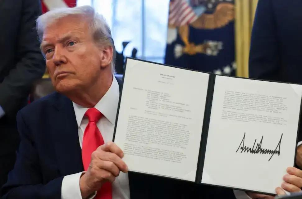 快讯！
美国突然宣布了

近期在北京，中方公布对参与对台卖武器的多家美国公司和相