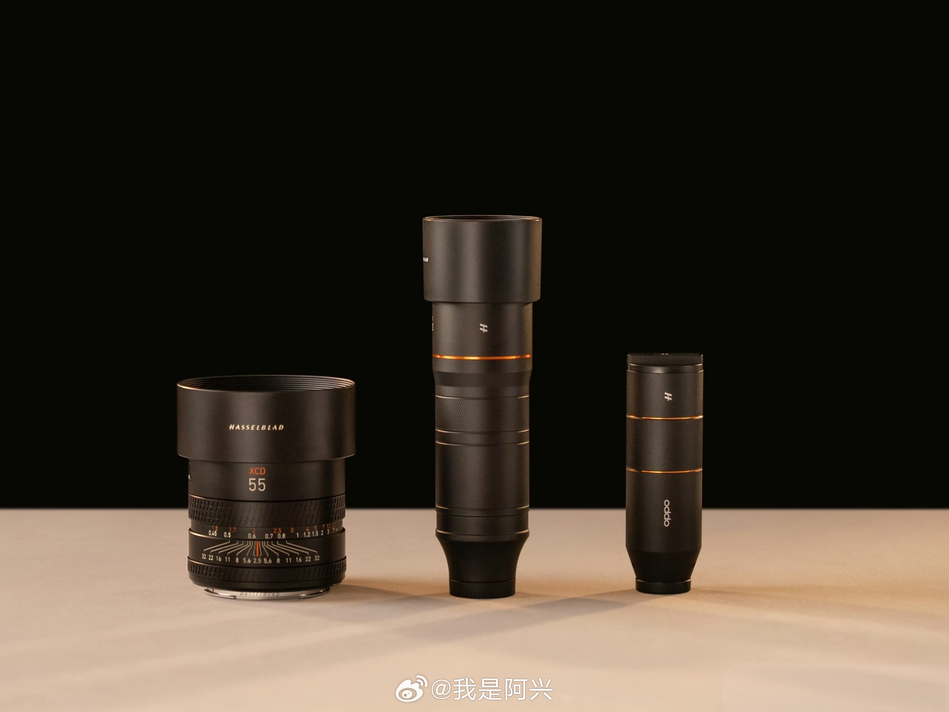 今天再来欣赏一下OPPO的增距镜，体积超大、超粗，目前焦距未知，效果比起上代更好