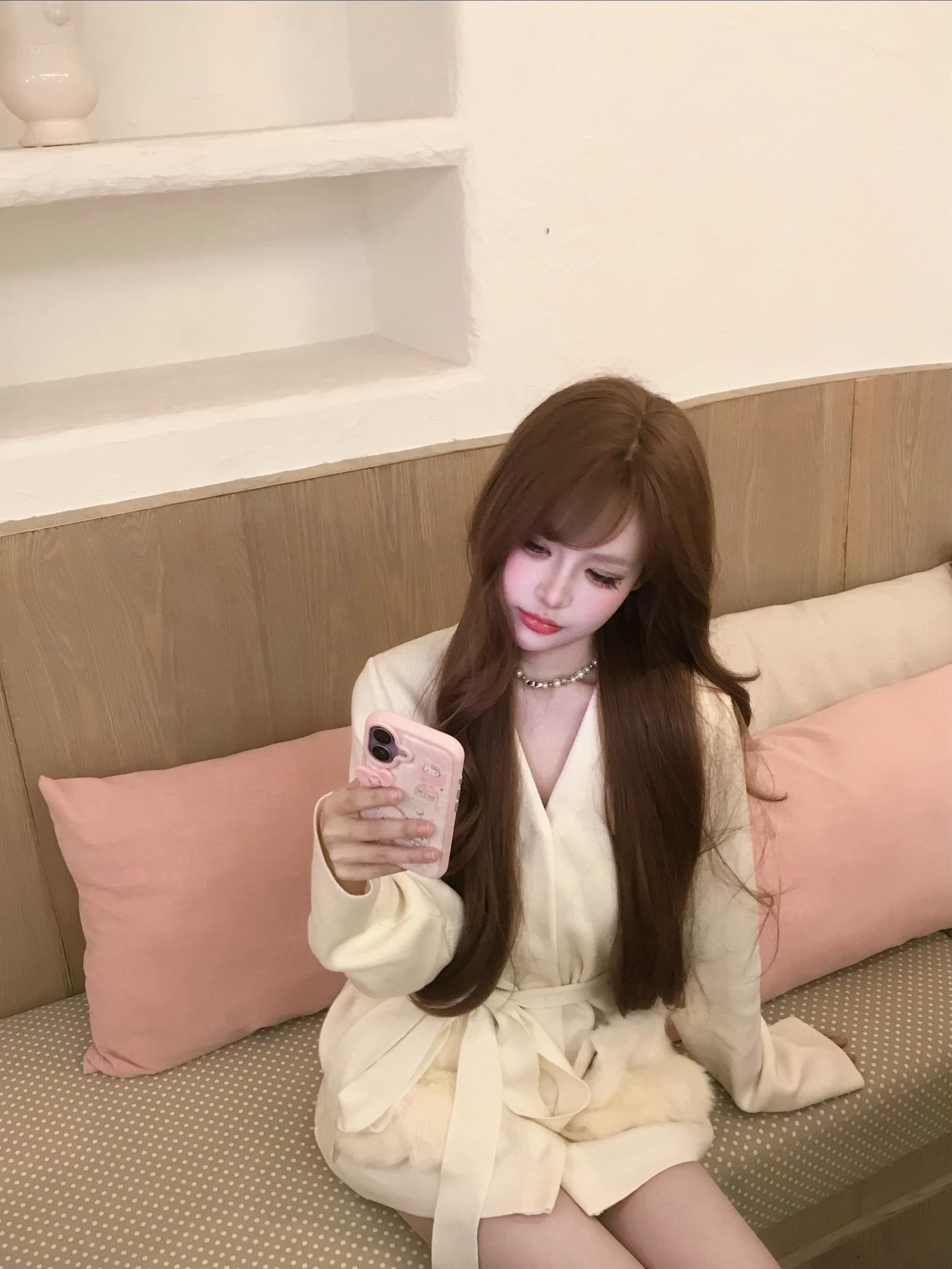 我是一个想一出是一出的人 但有人愿意陪我我就会觉得很幸福